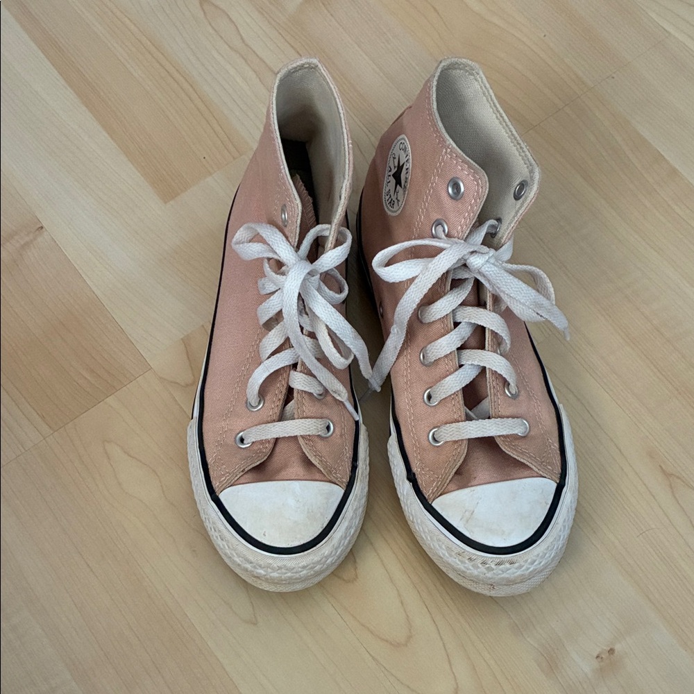 Converse High-Top Sneakers in Peach and White